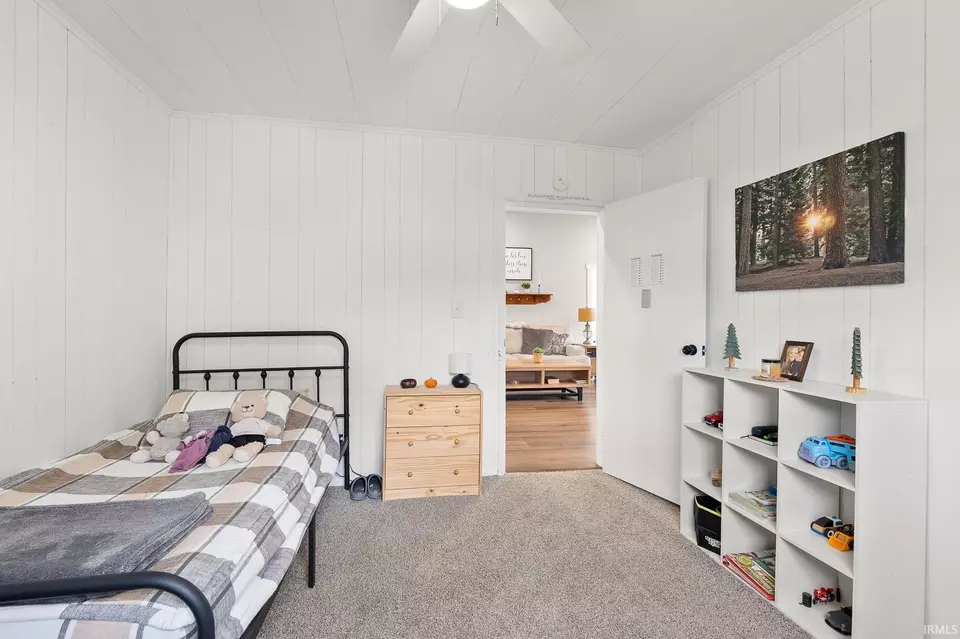 Bedroom - 325 N Wayne St, Warren, IN 46792 photo 2 of 6