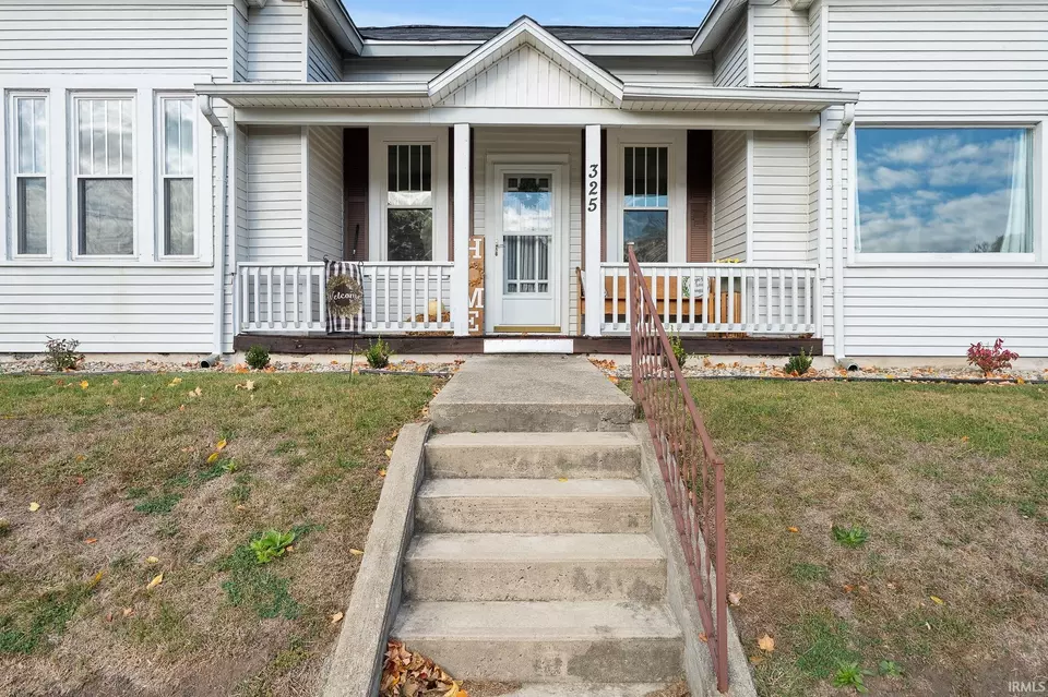 Exterior - 325 N Wayne St, Warren, IN 46792 photo 5 of 10