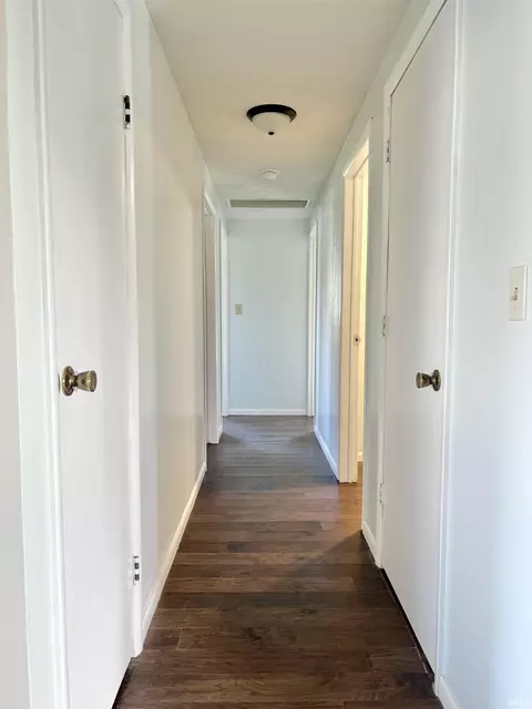 Entry Way - 501 E Beech St, Sullivan, IN 47882 photo 1 of 1