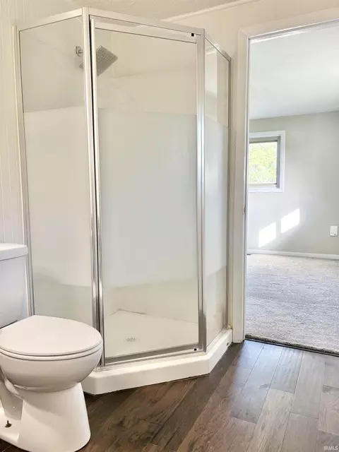 Bath - 501 E Beech St, Sullivan, IN 47882 photo 3 of 3