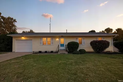 121 Lake Trl, Lakeville, IN 46536