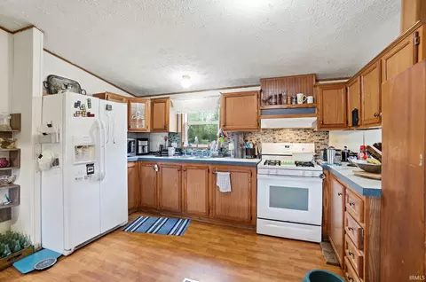 10930 W Yoder Rd, Roanoke, IN 46783 photo 14