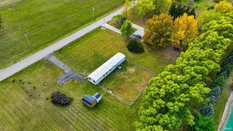 10930 W Yoder Rd, Roanoke, IN 46783 photo 4