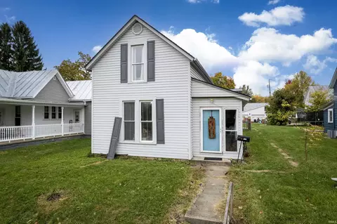 706 W Washington St, Winchester, IN 47394