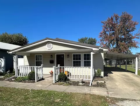 540 NE F St, Linton, IN 47441