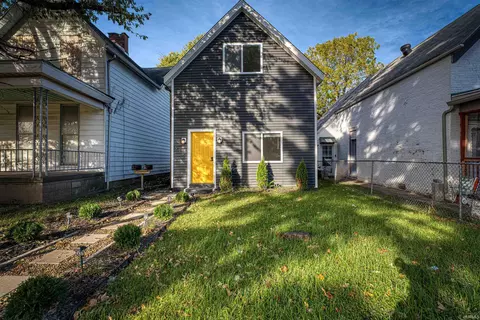 910 Harriet St, Evansville, IN 47710