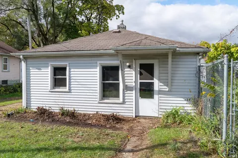 55525 Kensington Ave, South Bend, IN 46628