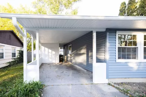 201 N Shellbark Rd, Muncie, IN 47304 photo 3