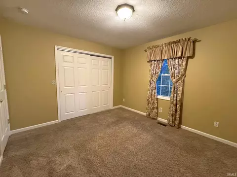 104 E Harrison St, Fairmount, IN 46928 photo 10