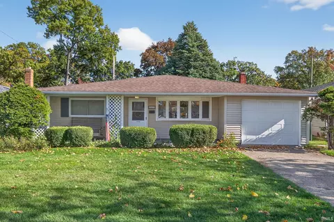 222 N Tuxedo Dr, South Bend, IN 46615