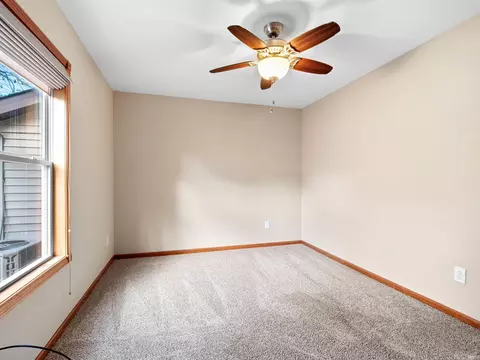 Bedroom - 1905 Maple Ln, Garrett, IN 46738 photo 2 of 10