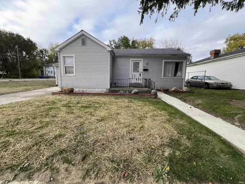 704 E Walnut St, Kokomo, IN 46901 photo 1