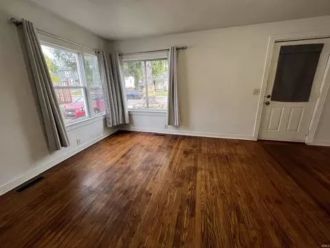 704 E Walnut St, Kokomo, IN 46901 photo 8