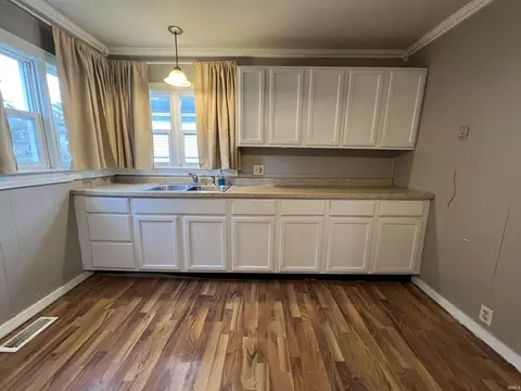 704 E Walnut St, Kokomo, IN 46901 photo 9
