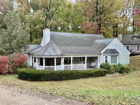 2972 More Dr, Rockport, IN 47635