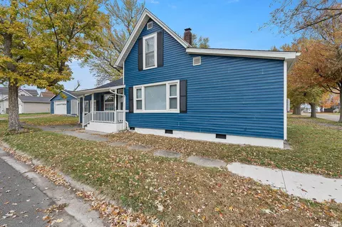 116 E Baltimore St, Garrett, IN 46738 photo 2