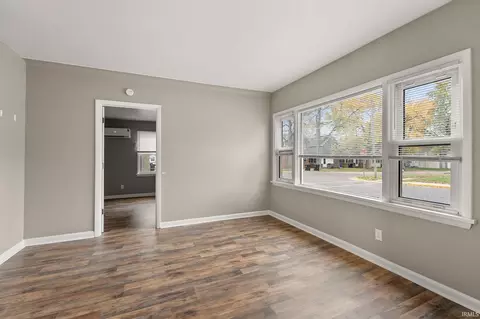 116 E Baltimore St, Garrett, IN 46738 photo 9