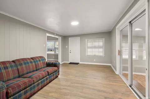 116 E Baltimore St, Garrett, IN 46738 photo 8