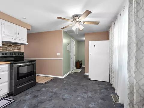 506 E Hill St, Garrett, IN 46738 photo 15