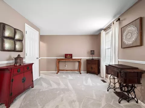 506 E Hill St, Garrett, IN 46738 photo 9