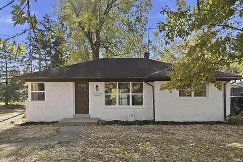 1020 Northlawn Dr, Fort Wayne, IN 46805