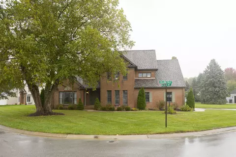 17866 Bellows Falls Dr, South Bend, IN 46614