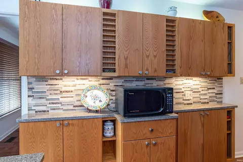 Kitchen - 2266 E Cape Cod Dr, Bloomington, IN 47401 photo 2 of 3