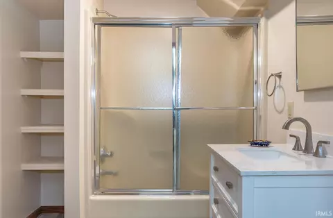 Bath - 2266 E Cape Cod Dr, Bloomington, IN 47401 photo 2 of 2