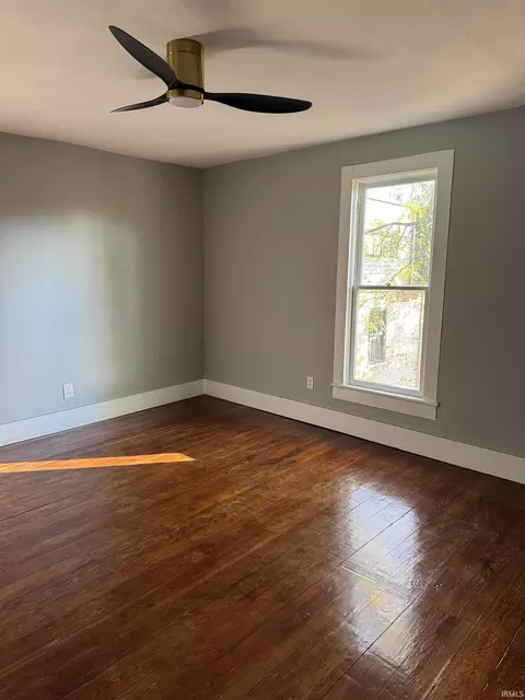 Bedroom - 35 E Sinclair St, Wabash, IN 46992 photo 3 of 6