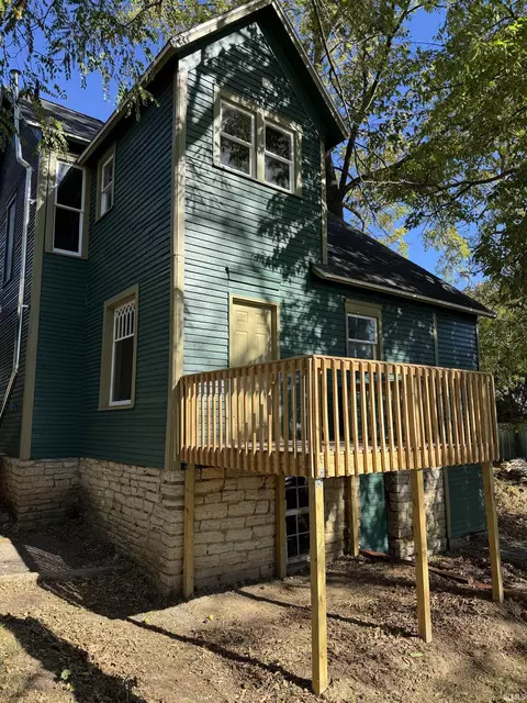 Exterior - 35 E Sinclair St, Wabash, IN 46992 photo 3 of 4