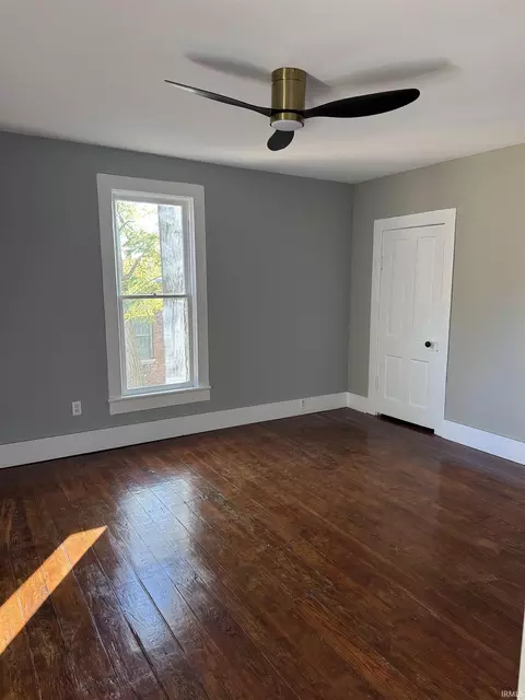 Bedroom - 35 E Sinclair St, Wabash, IN 46992 photo 4 of 6