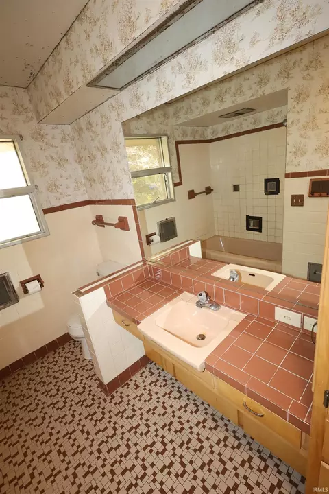915 N 015 E, Lagrange, IN 46761 photo 12