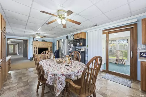 511 N Nancy St, Warren, IN 46792 photo 16