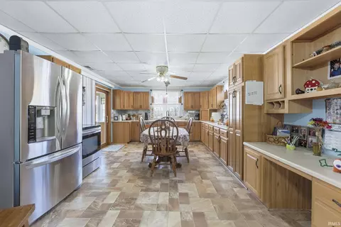 511 N Nancy St, Warren, IN 46792 photo 13
