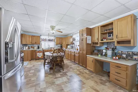 511 N Nancy St, Warren, IN 46792 photo 14