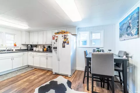 207 S Poplar St, Lagrange, IN 46761 photo 9