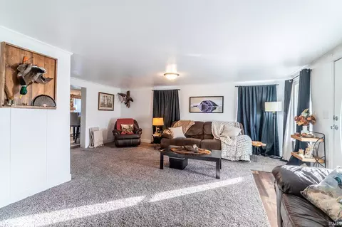 207 S Poplar St, Lagrange, IN 46761 photo 5