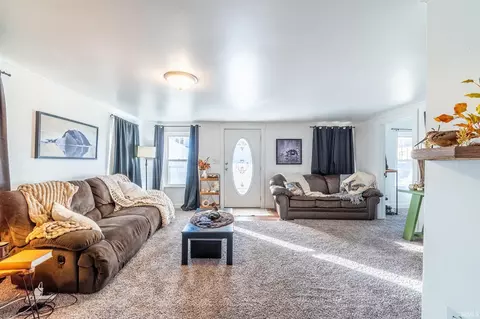 207 S Poplar St, Lagrange, IN 46761 photo 6