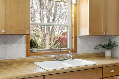 Kitchen - 402 E 11th St, Brookston, IN 47923 photo 4 of 4