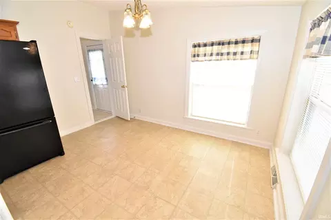 909 E 8th St, Fowler, IN 47944 photo 12