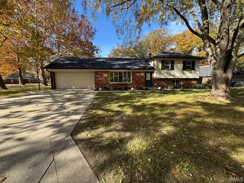 4401 N Redding Rd, Muncie, IN 47304