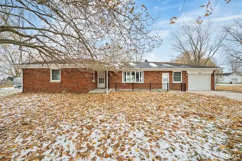 4928 E Barnett Ave, Sharpsville, IN 46068