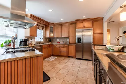 4000 E Stonegate Dr, Bloomington, IN 47401 photo 8
