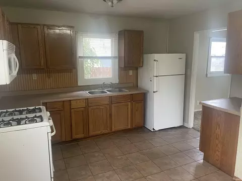 Kitchen - 558 E 5th St, Peru, IN 46970 photo 1 of 1