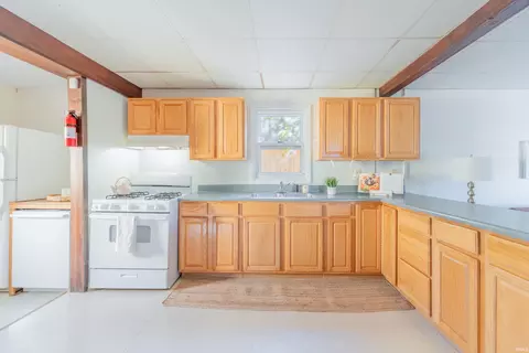 Kitchen - 944 N Jackson St, Bloomington, IN 47404 photo 3 of 3