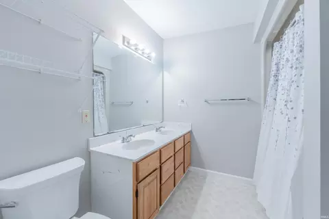 Bath - 944 N Jackson St, Bloomington, IN 47404 photo 2 of 2