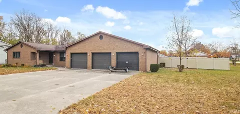 107 Damron Dr, North Manchester, IN 46962