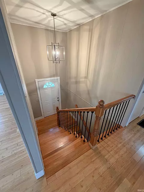 603 E John St, Washington, IN 47501 photo 2