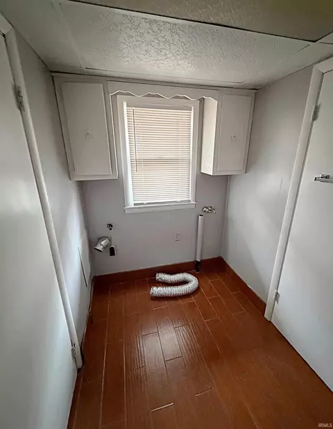 603 E John St, Washington, IN 47501 photo 29