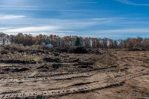 15042 Luna Ln, Bristol, IN 46507